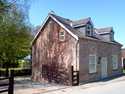 Chapel_Cottage_in_Spring